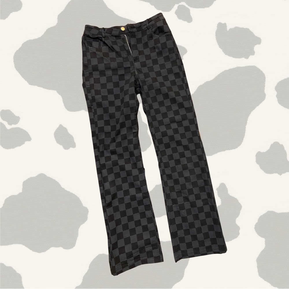 High waisted Checkerboard printed bootleg cut pants